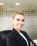 Elif E.