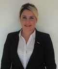 Ayşen Ç.